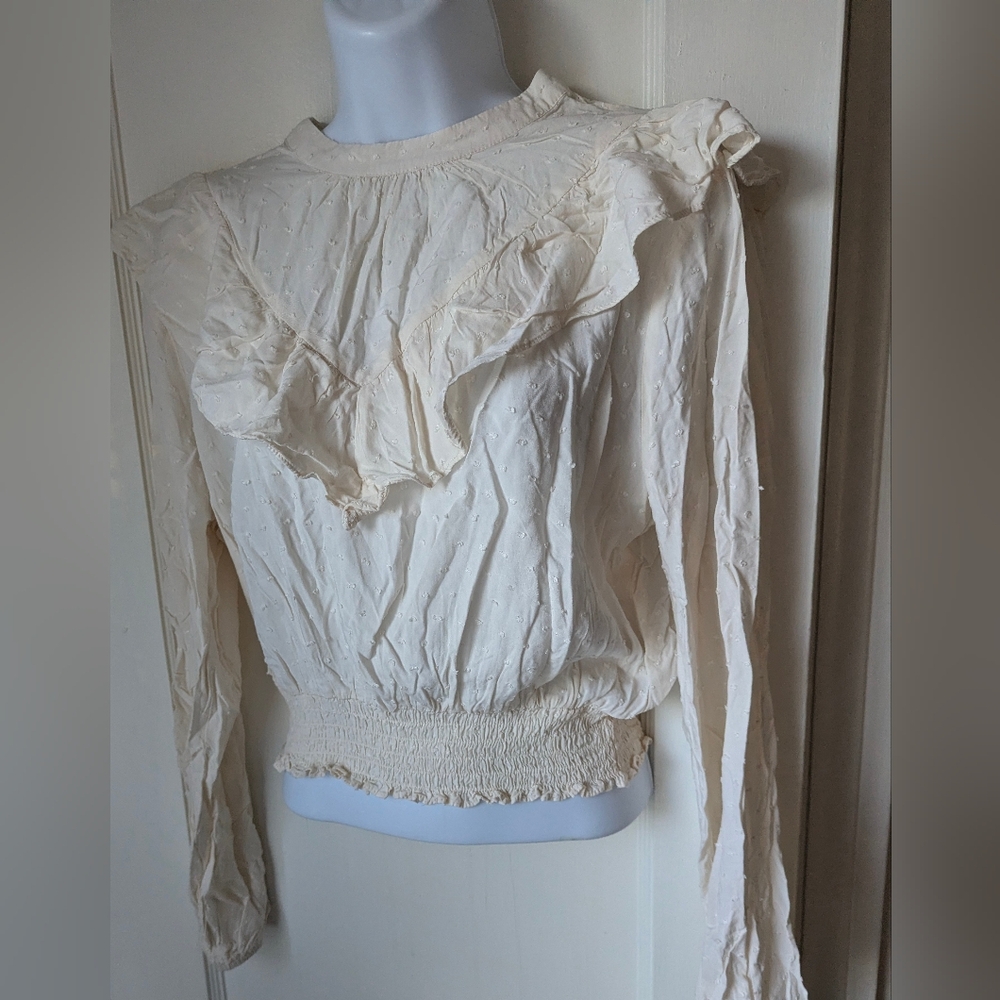 White Fable Ruffled Top - Picture 11 of 11